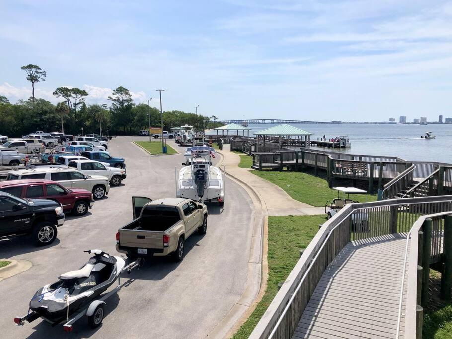 Life'S A Breeze - Updated 3Br 5Min To Pcola Beach Gulf Breeze Exterior photo