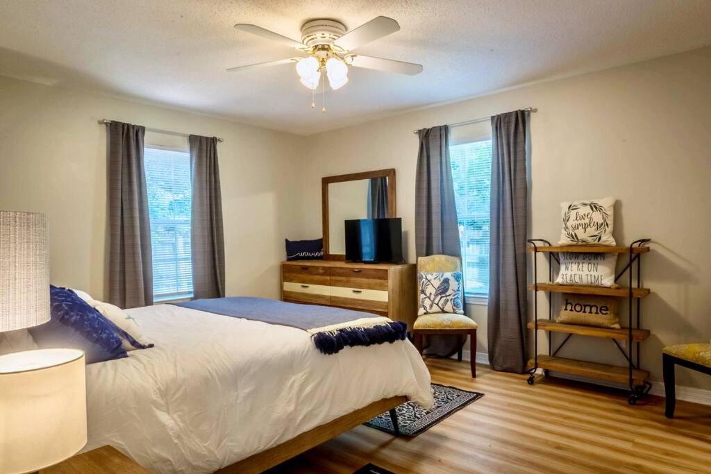 Life'S A Breeze - Updated 3Br 5Min To Pcola Beach Gulf Breeze Exterior photo